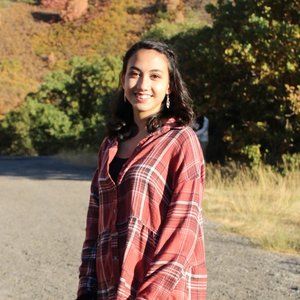 Meet your Posher, Isabel